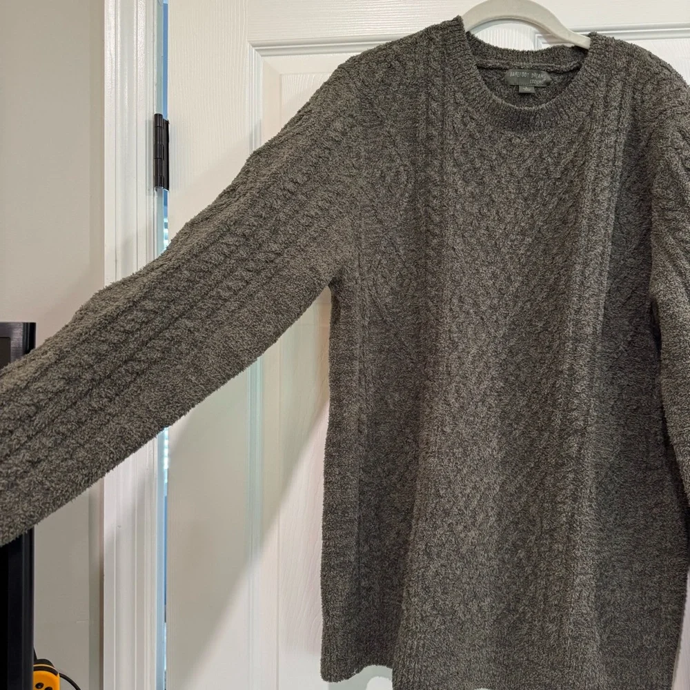 Barefoot Dreams CozyChic Aran Pullover in Olive Multi - Picture 3 of 6